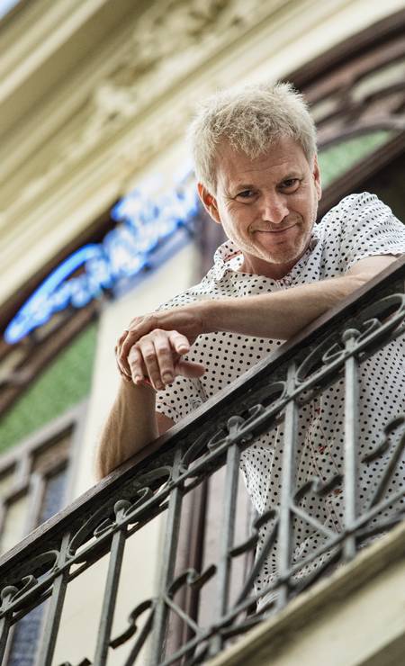 Praça Tiradentes resiste com centros culturais e programação musical ...