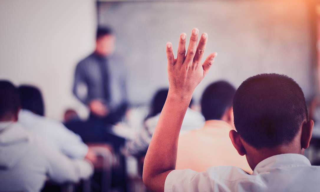 Projeto Escola Sem Partido prevê seis 'deveres do professor', que poderiam ser fiscalizados pelos próprios alunos Foto: Shutterstock
