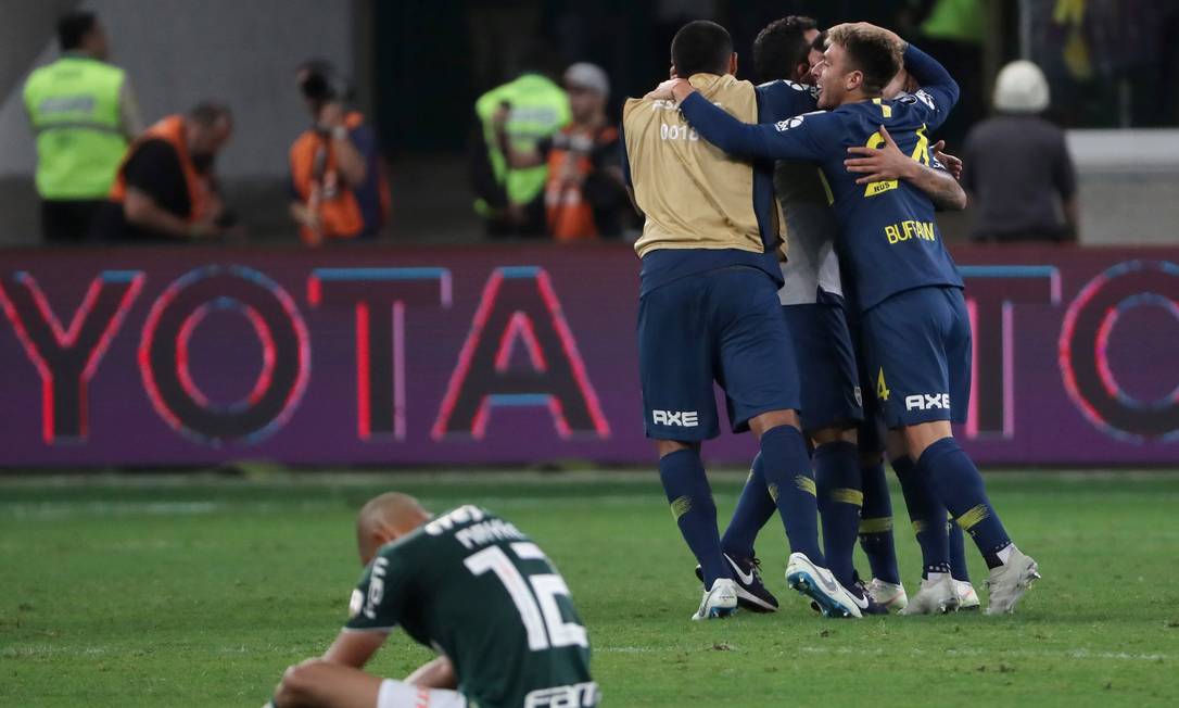 Palmeiras perde nos pênaltis para o Boca Juniors e está fora da Libertadores