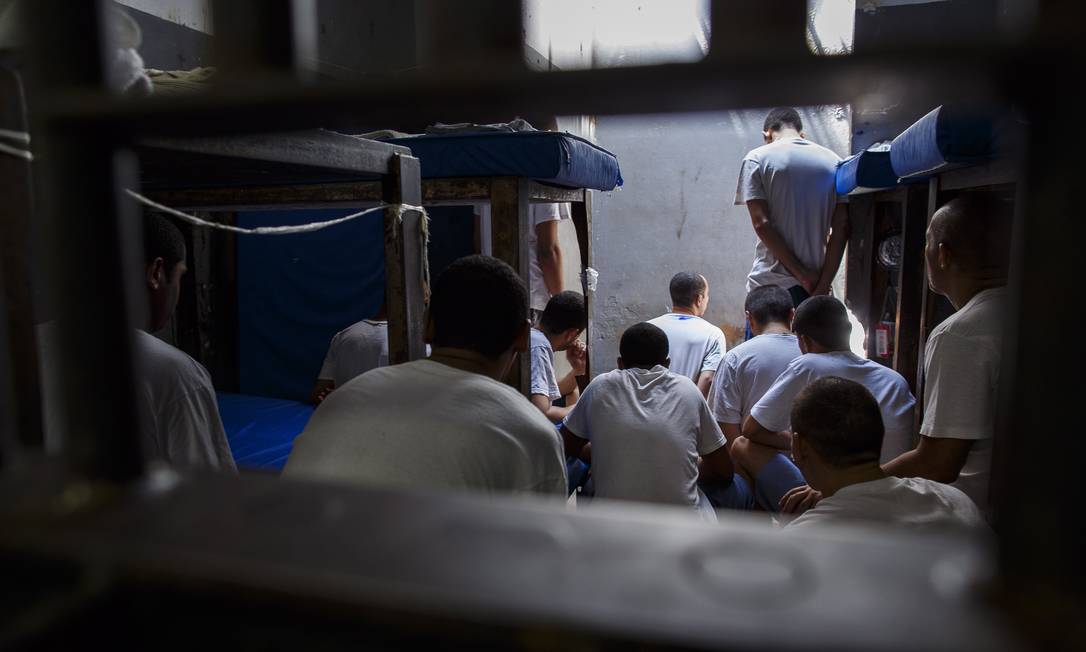 Detentos do presidio Ary Franco Foto: Daniel Marenco / Agência O Globo