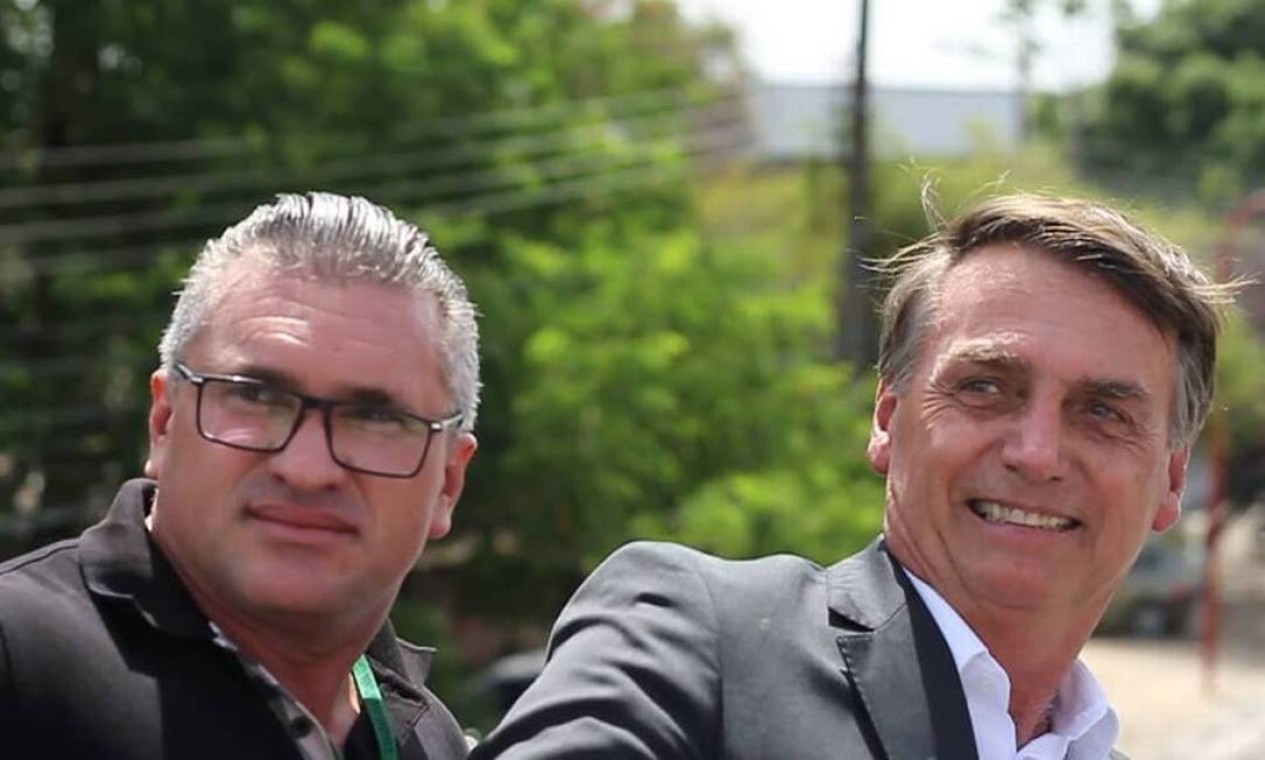 Integrante da equipe de Bolsonaro foi acusado de estelionato e três vezes alvo da Lei Maria da Penha - Jornal O Globo