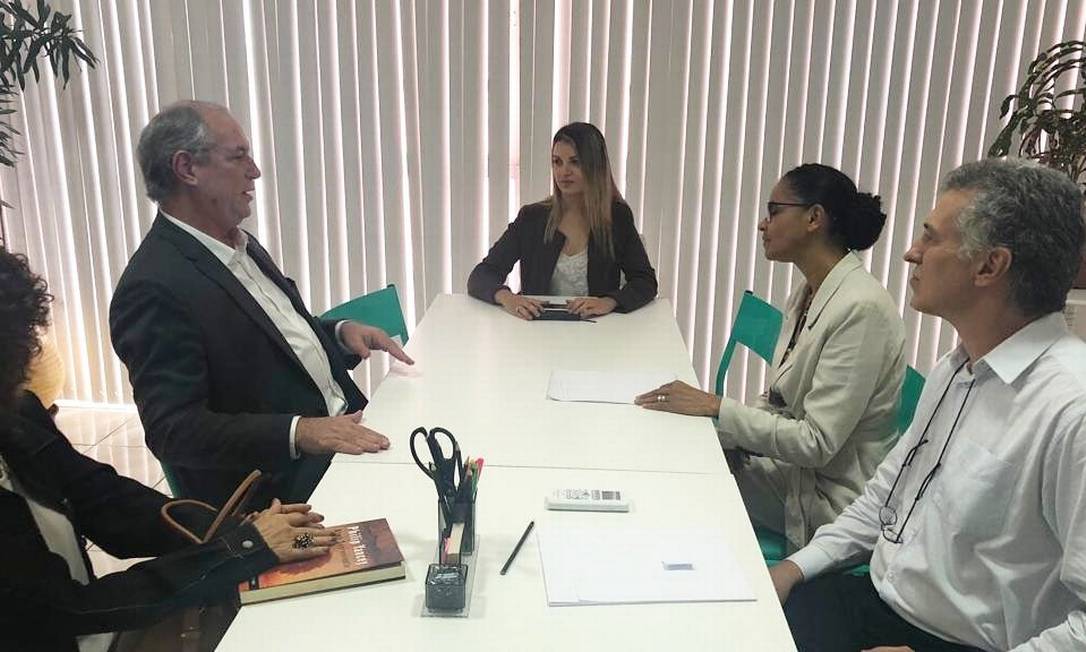 Os ex-candidatos à Presidência Ciro Gomes e Marina Silva se reúnem em Brasília Foto: Reprodução/Twitter