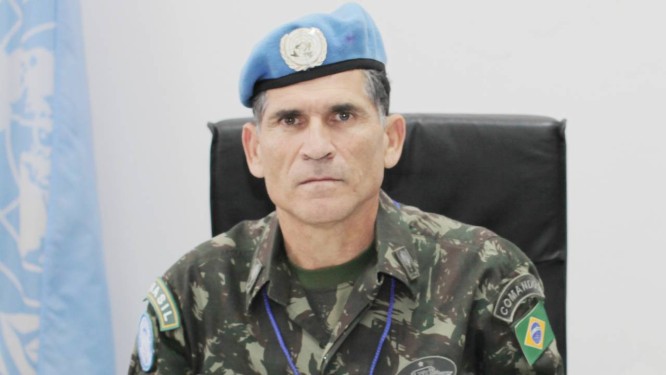 O general Carlos Alberto Santos Cruz comandou missÃµes da ONU no Haiti e no Congo Foto: Infoglobo
