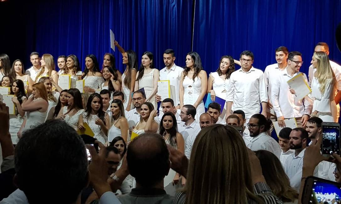 Alunos da Universidade Vila Velha (UVV) se formaram com 15 dias de antecedência para participar do Mais Médicos Foto: Arquivo pessoal