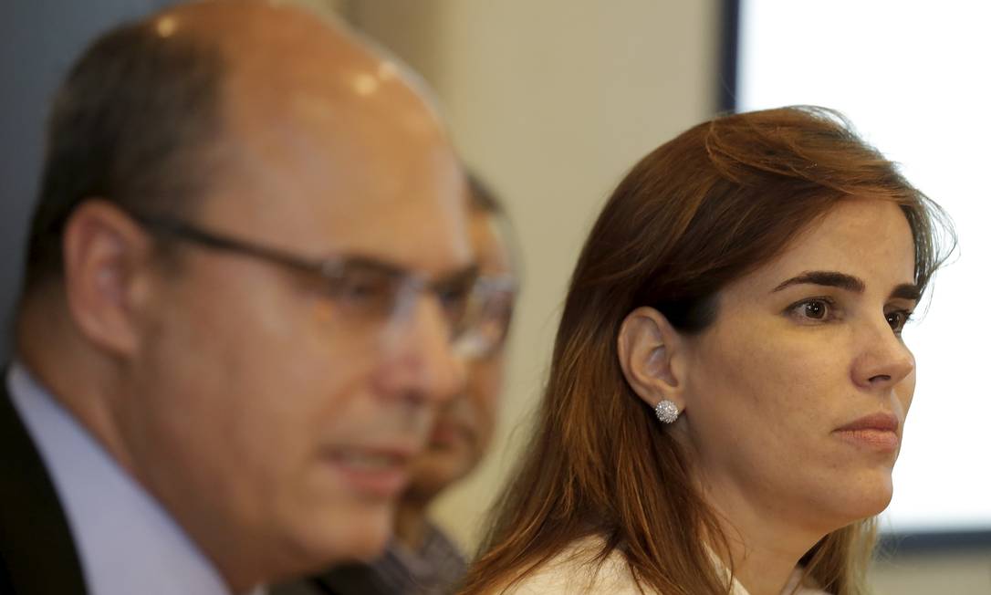 
O governador eleito Wilson Witzel, ao lado de Fabiana Bentes
Foto:
Marcelo Theobald
/
Agência O Globo
