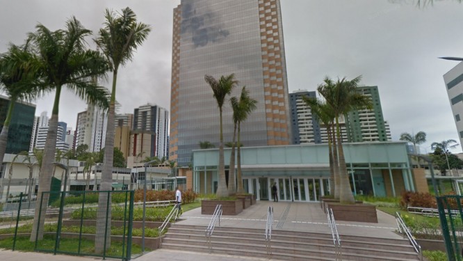 ConstruÃ§Ã£o da Torre Pituba, sede da Petrobras em Salvador, Ã© alvo de investigaÃ§Ã£o Foto: ReproduÃ§Ã£o/Google Street View