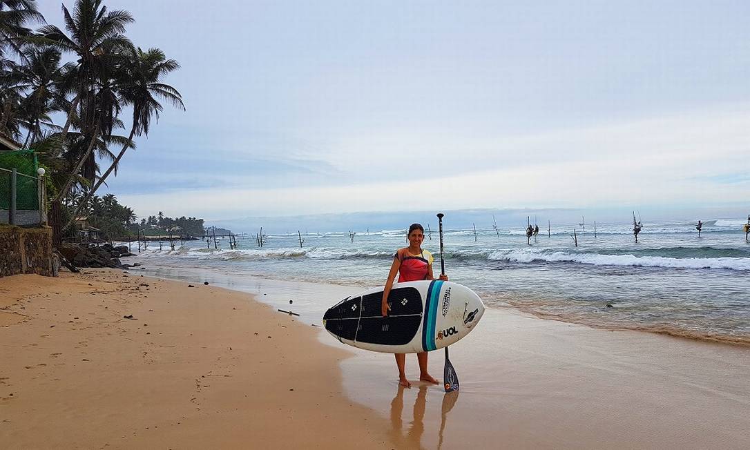 Roberta Borsari em praia no Sri Lanka Foto: Malka Nihom
