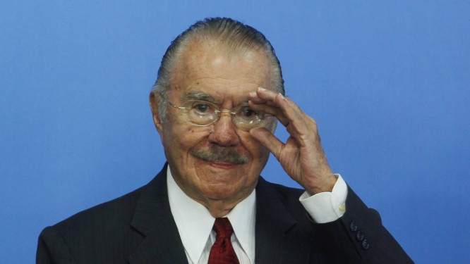 
Sarney recebeu mais de cem homenagens
Foto: Givaldo Barbosa / Agência O Globo 24/05/2016