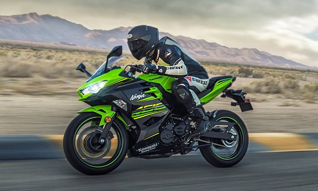 kawasaki-ninja-400-continua-verde-mas-j-amadureceu-jornal-o-globo