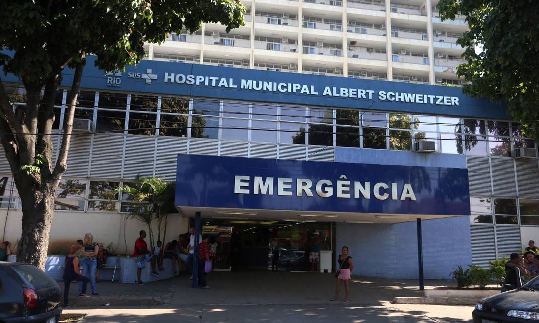 Fachada do Hospital Albert Schweitzer, na Zona Oeste Foto: Fabiano Rocha / Agência O Globo