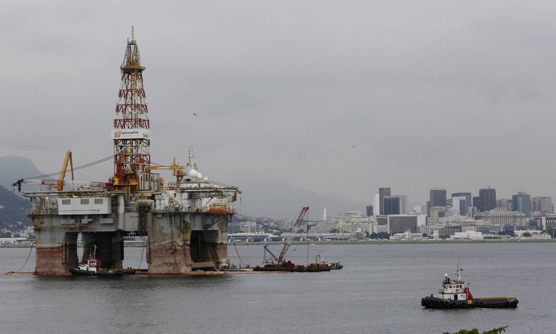 
Plataformas de petróleo foram o destaque de vendas em janeiro Foto: Fábio Guimarães / Agência O Globo