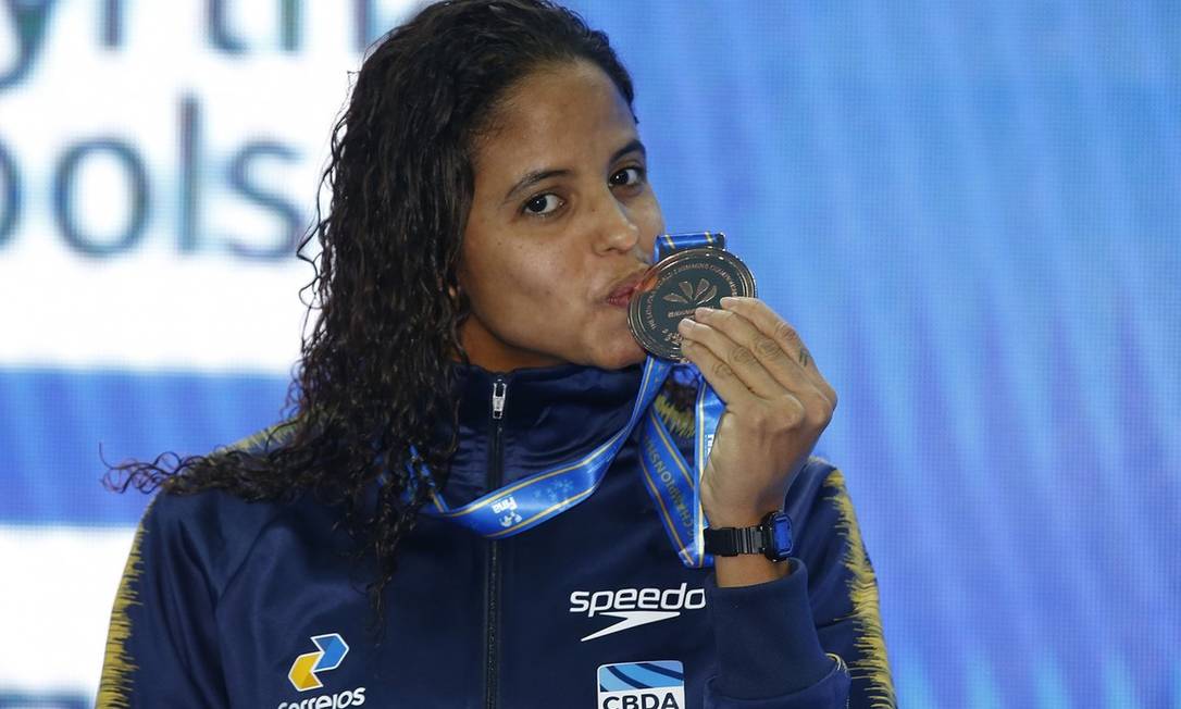 Etiene Medeiros foi bronze nos 50 metros livre Foto: Satiro Sodré/SSPress/CBDA