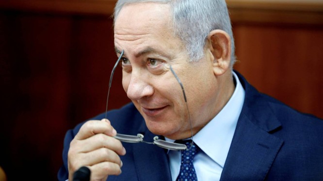 Premier de Israel, Benjamin Netanyahu, durante reunião do seu Gabinete em Jerusalém em outubro de 2018 Foto: AMIR COHEN / REUTERS