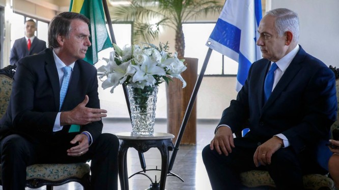 
Jair Bolsonaro e o primeiro=ministro de Israel no encontro desta sexta-feira no Rio: premiê disse que presidente eleito reiterou promessa
Foto: Agência Brasil/FERNANDO FRAZÃO