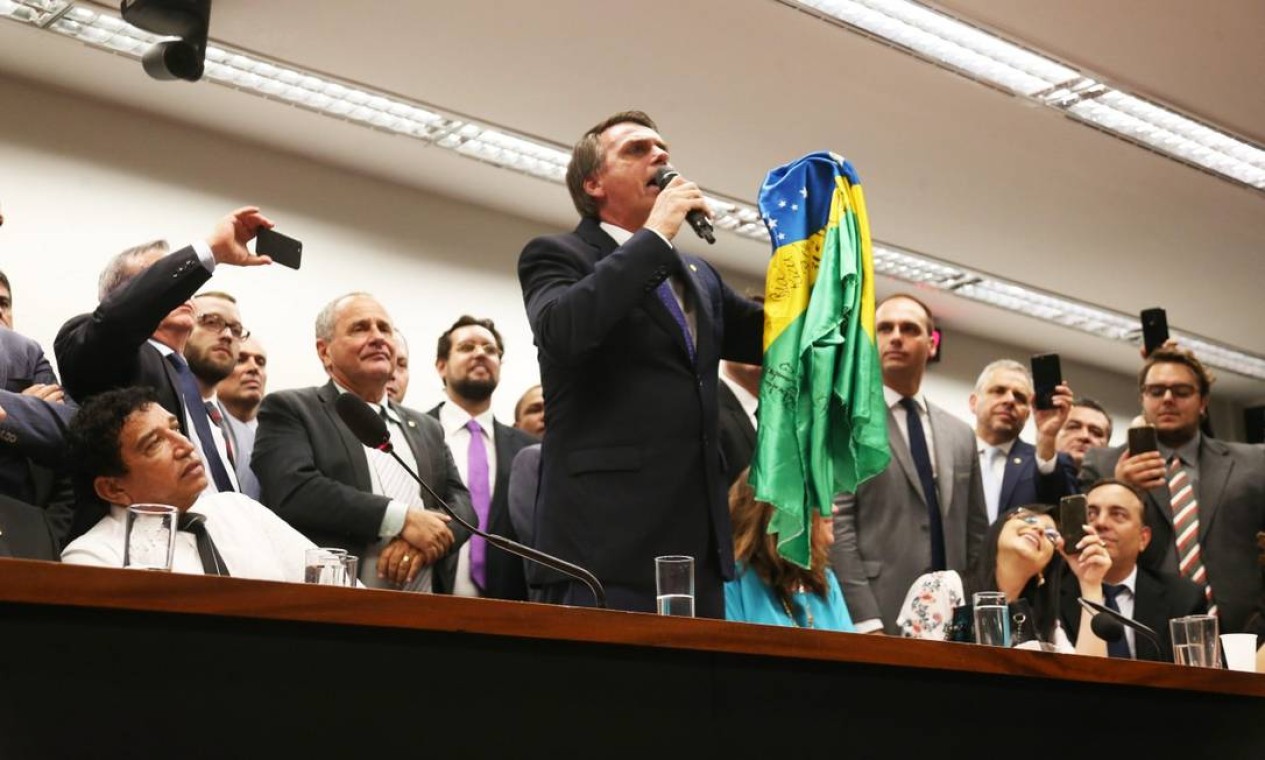 Bolsonaro se filiou ao PSL em março de 2018 para disputar a eleição presidencial. Antes, o parlamentar já havia passado pelo PSC, PP, PFL, PTB, PPB, PPR e PDC Foto: Givaldo Barbosa / Agência O Globo