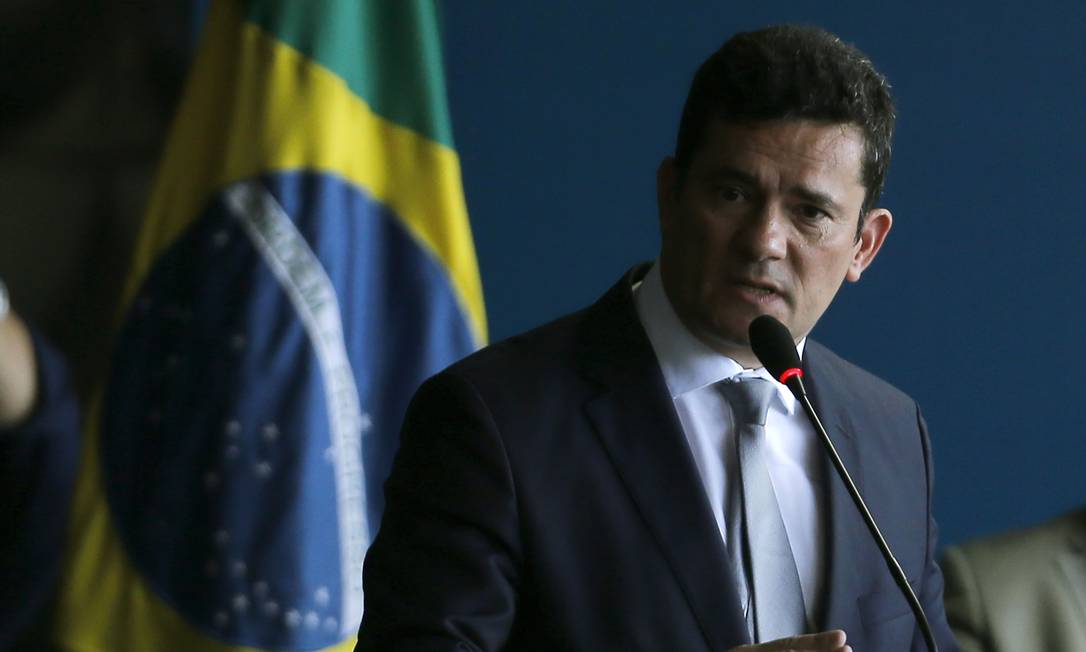 Sergio Moro ao tomar posse como ministro da Justiça Foto: Jorge William / Agência O Globo