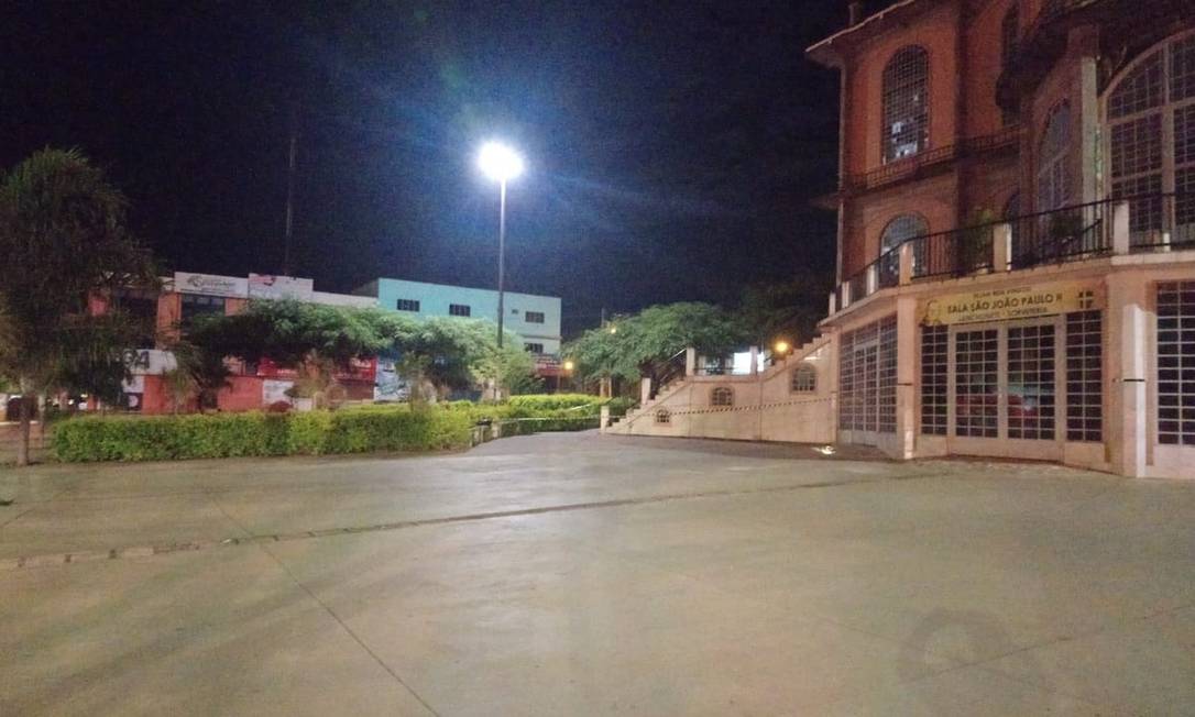Igreja isolada pela PM para detonação de explosivo encontrado em mochila Foto: Polícia Militar do DF/Divulgação