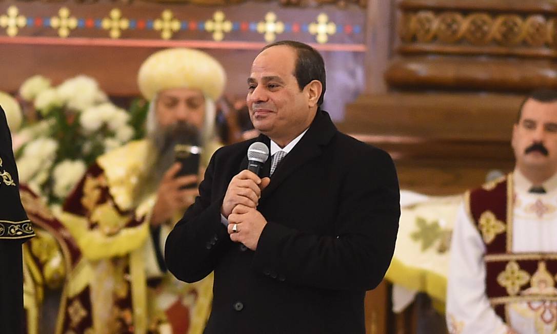 Presidente egípcio, Abdel Fattah al-Sisi, discursa durante inauguração de catedral no Cairo Foto: MOHAMED EL-SHAHED / AFP