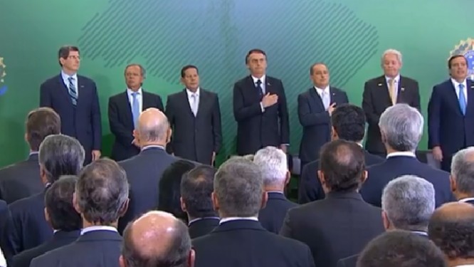CerimÃ´nia de posse dos novos presidentes de bancos pÃºblicos Foto: ReproduÃ§Ã£o/TV