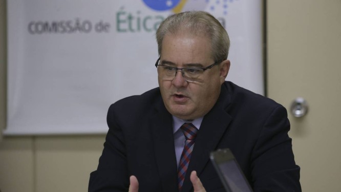 Luiz Navarro preside a Comissão de Ética da Presidência Foto: Antonio Cruz/Agência Brasil