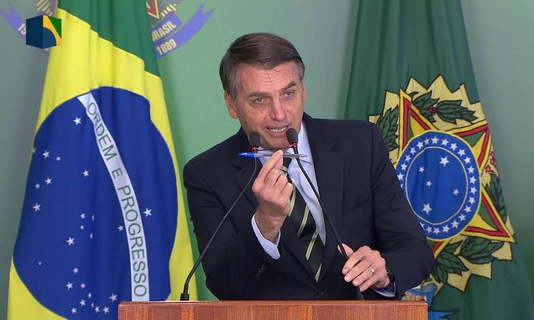 Bolsonaro assina decreto para facilitar posse de arma no país Foto: Reprodução