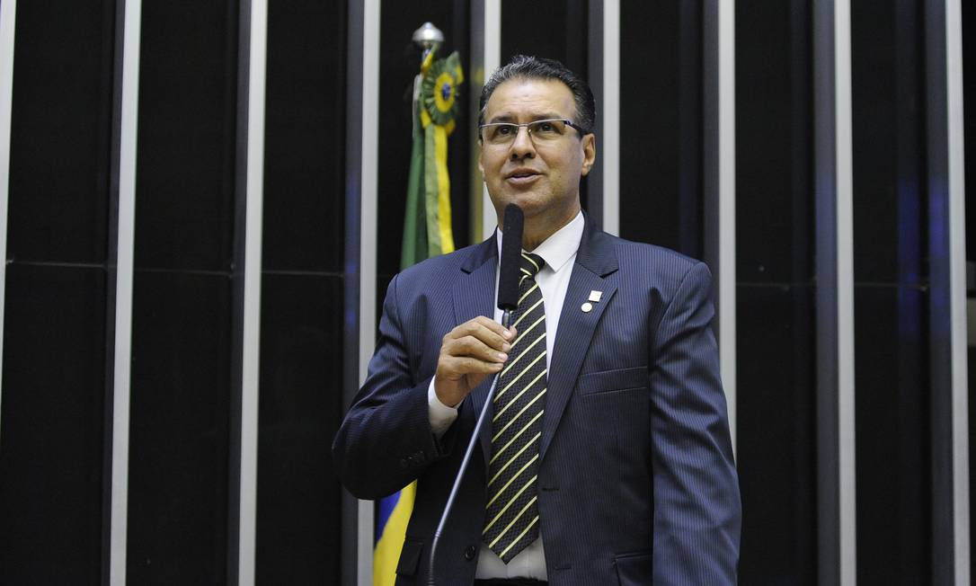 O deputado Capitão Augusto (PR-SP), durante sessão no plenário da Câmara Foto: Luis Macedo/Câmara dos Deputados/12-11-2018