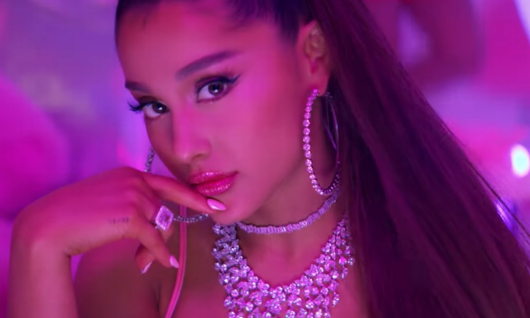 Image result for ariana grande 7 rings