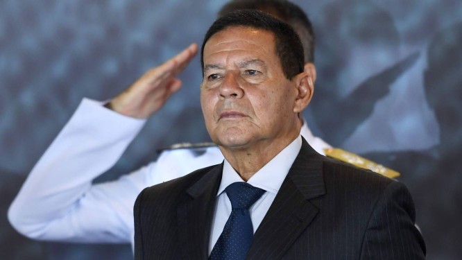 O vice-presidente Hamilton Mourão durante de cerimônia de troca de comando da Marinha Foto: Evaristo Sá/AFP/09-01-2019