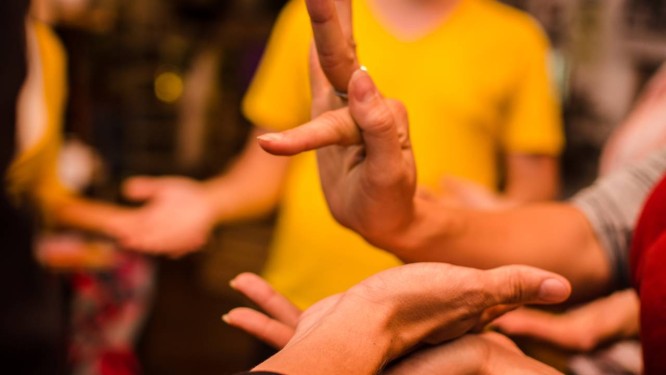 Segundo o censo de 2010 do IBGE, 9,7 milhões de brasileiros têm deficiência auditiva Foto: Divulgação/Laura Lima