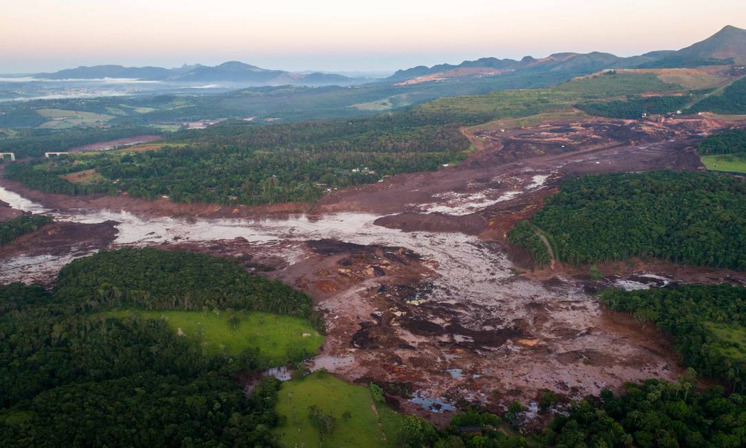 Devastação causada por rompimento de barragem em Brumadinho Foto: Daniel Marenco / Agência O Globo