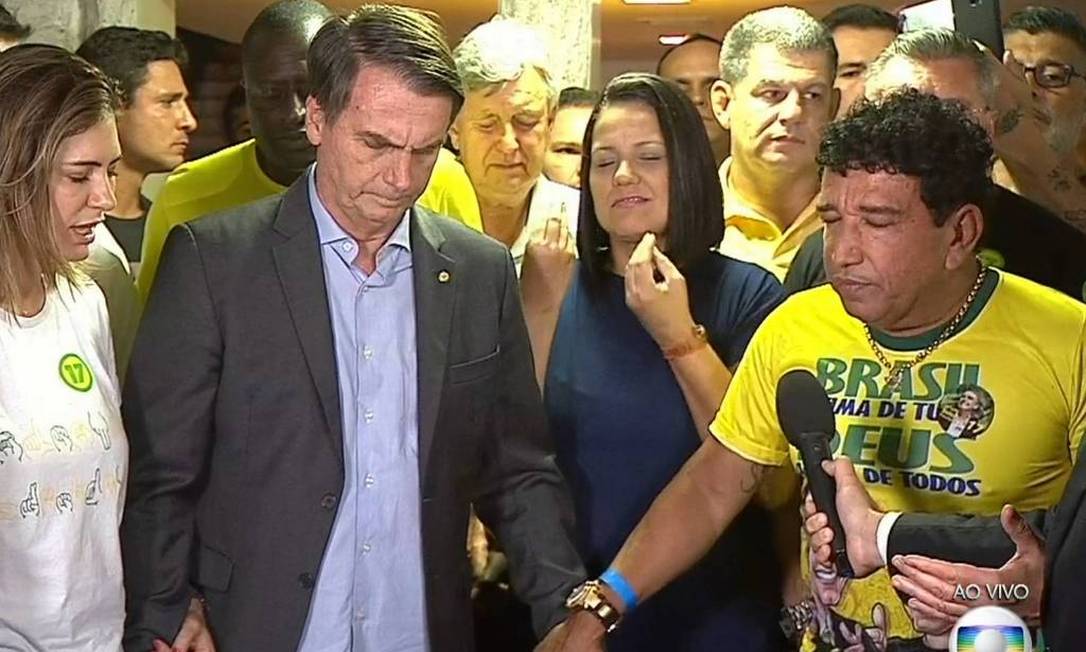 Mulheres Unidas Contra Bolsonaro on X: Bostonaro não representa os valores  cristãos, pelo simples fato de que Jesus pregava o dar a outra face, a ser  como o bom samaritano, e que