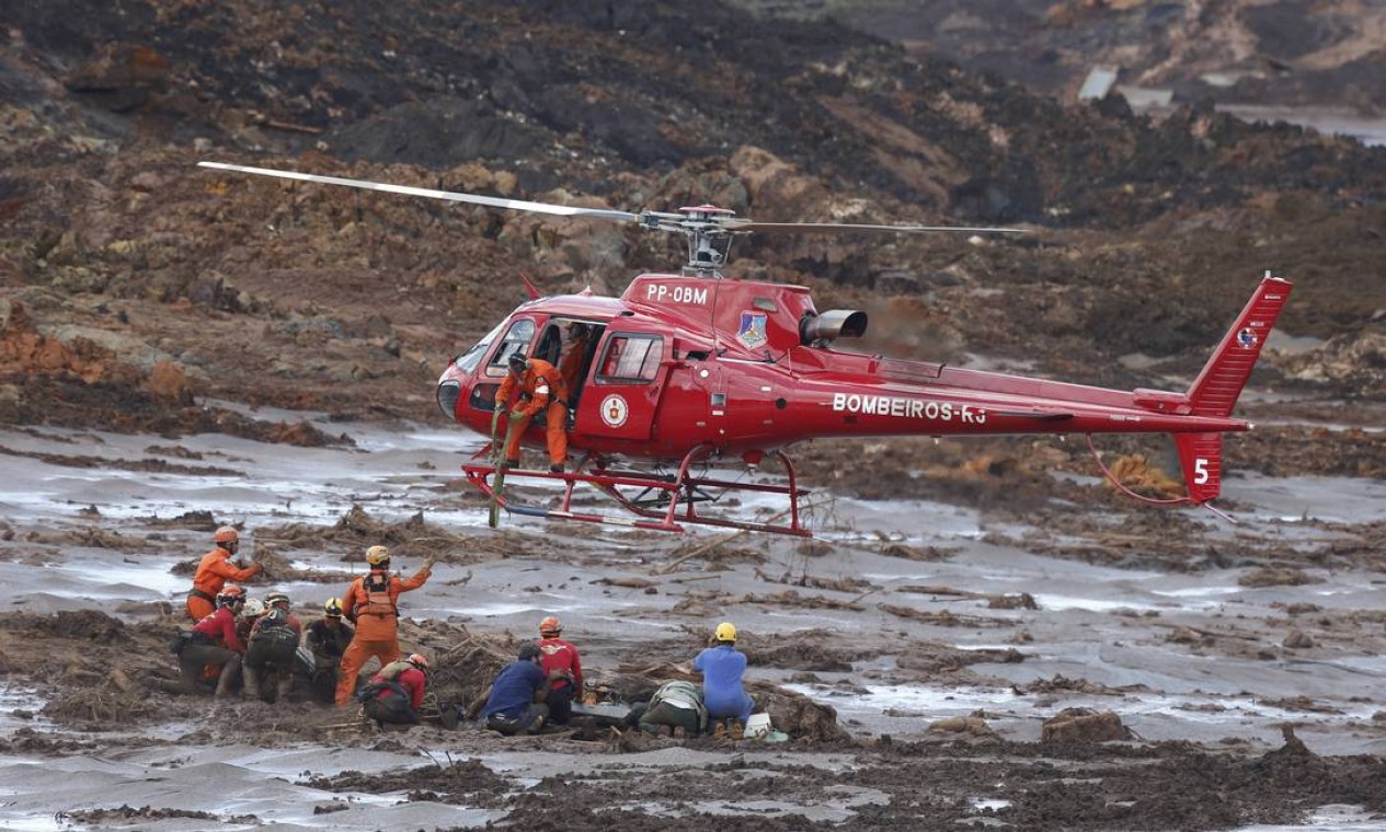 Oitavo dia de buscas em Brumadinho com 110 mortos e 238 desaparecidos