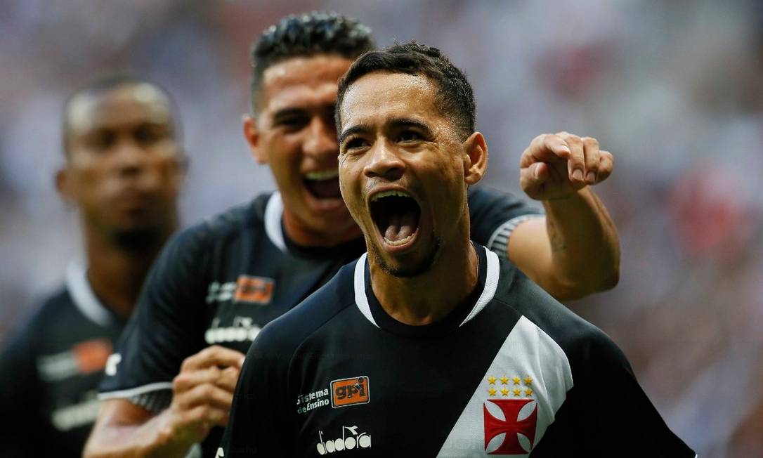 Pikachu comemora o gol da vitória do Vasco sobre o Fluminense Foto: Rafael Ribeiro/Vasco