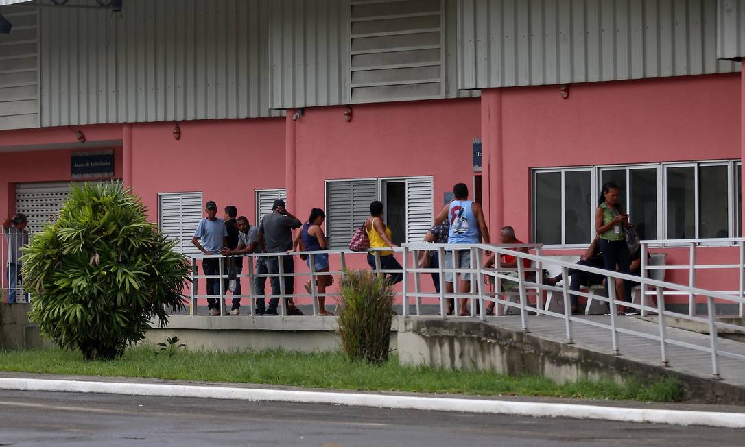 Fachada do Hospital Estadual Albeto Torres, onde menina de 11 anos baleada está internada Foto: FABIANO ROCHA / Agência O Globo