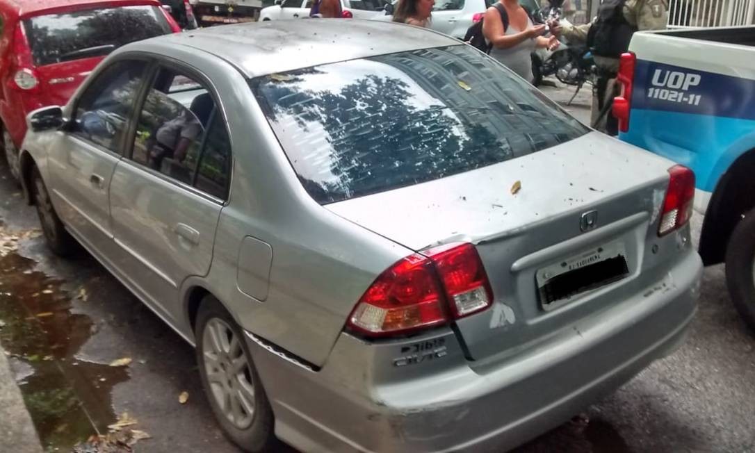 Veículo onde cão foi encontrado estava em má conservação Foto: Divulgação