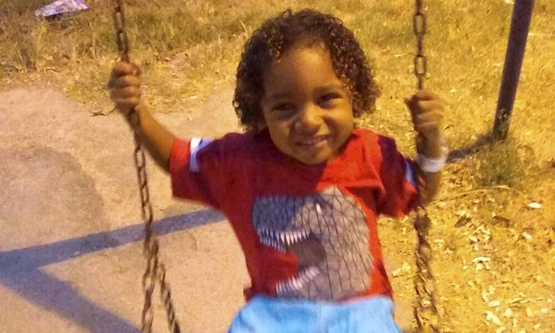 O menino Ângelo Miguel, de 3 anos, que morreu de leishmaniose Foto: Álbum de família