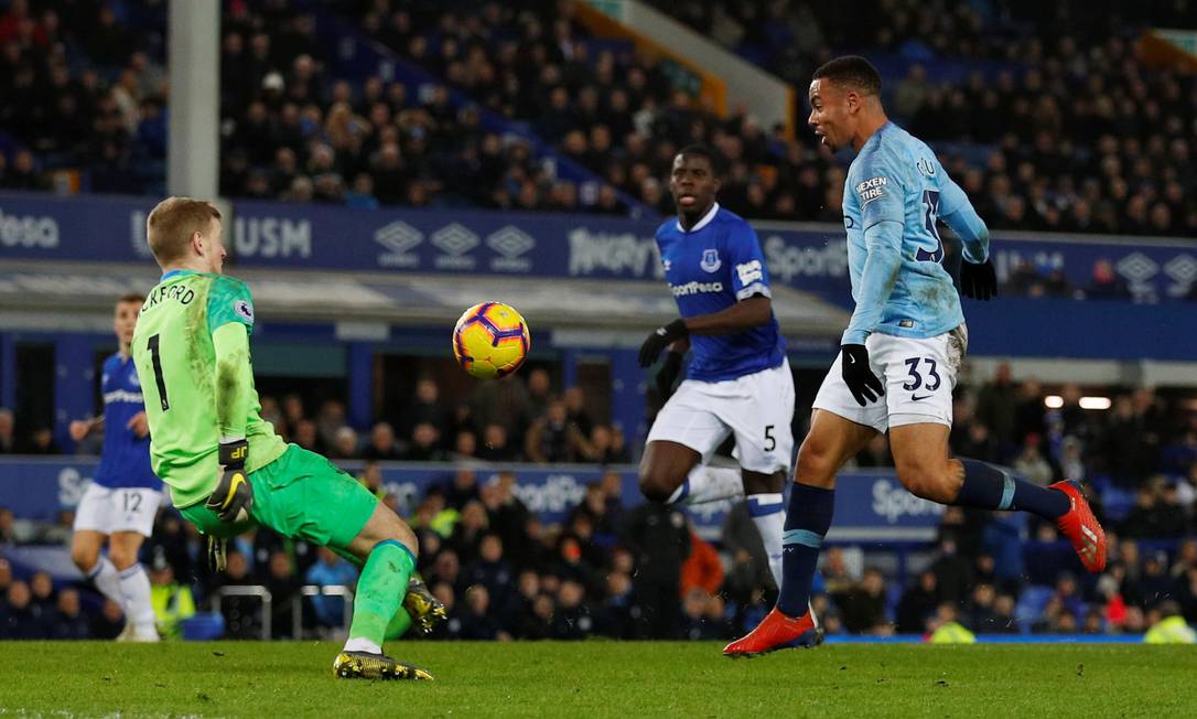 Gabriel Jesus deixou sua marca na vitória do Manchester City sobre o Everton Foto: PHIL NOBLE / REUTERS