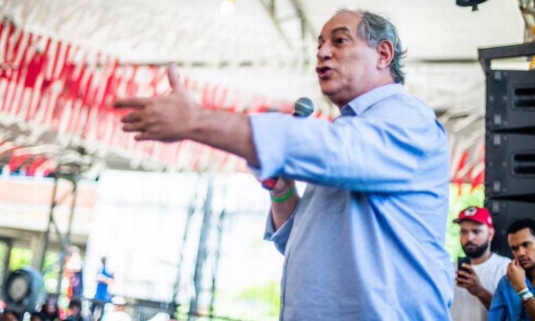 O Lula est preso eu n o babaca diz Ciro ao ser chamado de