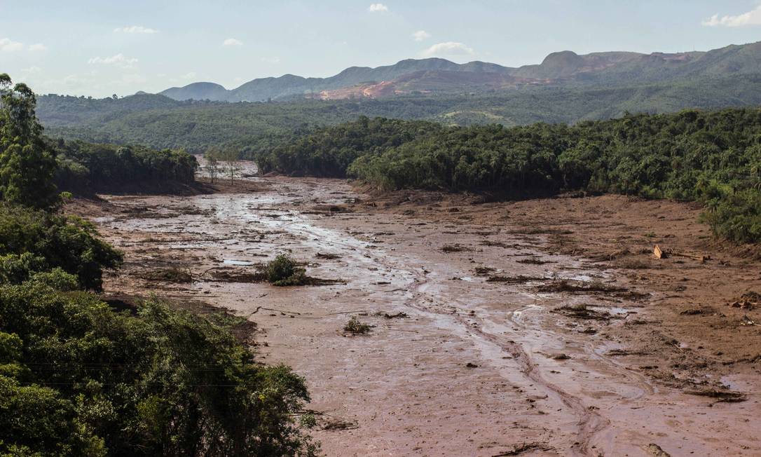 Mar de lama tomou conta de Brumadinho (MG) após rompimento de barragem da Vale Foto: Ofotográfico / Agência O Globo