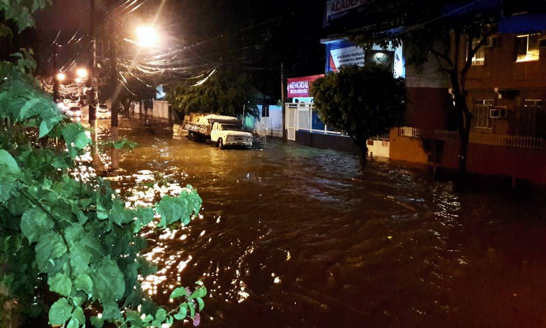 Estágio De Atenção Rio Volta A Ter Chuva Forte Em Diversos Pontos Na Noite Deste Domingo 