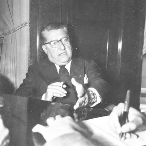O senador Afonso Arinos de Melo Franco, em 1959 Foto: Arquivo O Globo / Agência O Globo