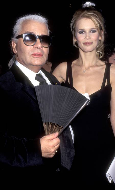 No Met Gala de 1995, com a supermodelo alemã Claudia Schiffer Foto: Ron Galella / WireImage