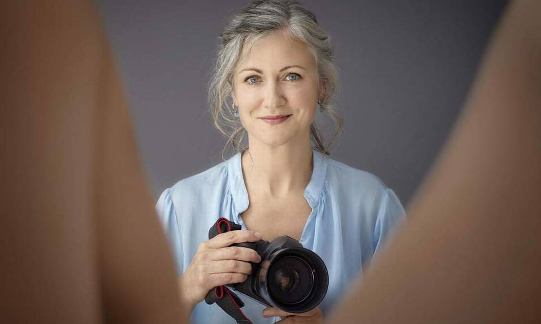 A fotógrafa britânica Laura Dodsworth está sendo celebrada por um novo documentário que questiona a forma como conhecemos a genitália feminina Foto: Divulgação