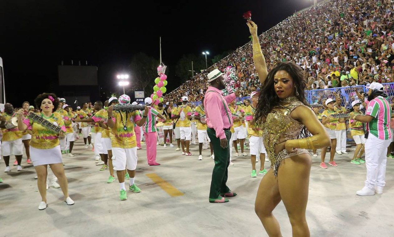 Confira as fotos de Evelyn Bastos, rainha de bateria da Mangueira - Jornal  O Globo