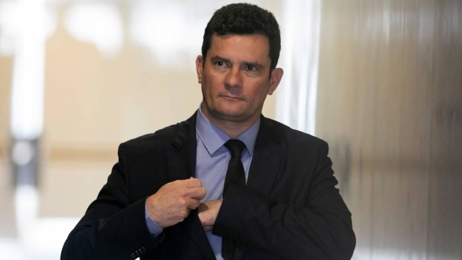 Uma das divergências entre Sergio Moro e representantes da Justiça é sobre as audiência de custódia Foto: SERGIO LIMA / AFP