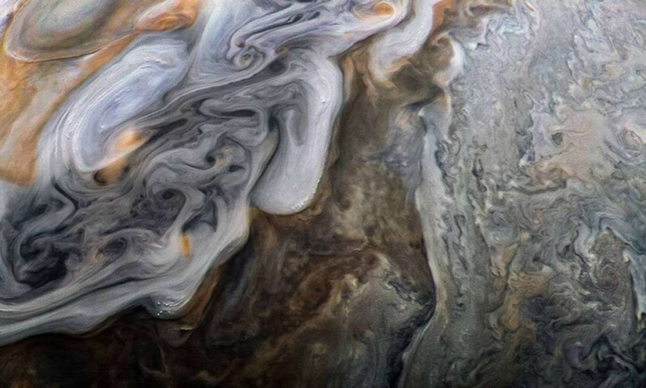Jatos e vórtices no Cinturão Norte Temperado de Júpiter Foto: NASA / JPL-Caltech / SwRI / MSSS / Kevin M. Gill / NASA