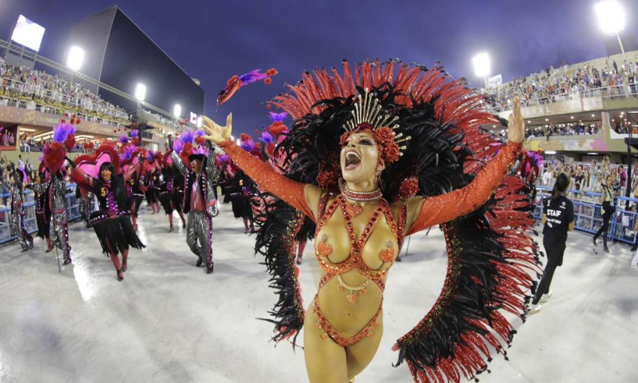 Veja imagens do desfile da Imperatriz - Jornal O Globo