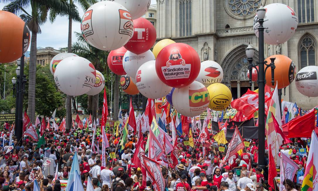 Ato das centrais sindicais contra a reforma da Previdência, em São Paulo Foto: Edilson Dantas / Agência O Globo/20-02-2019