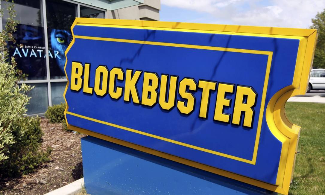 A Blockbuster, que já foi a maior rede de locadoras de filme do mundo, terá somente uma loja a partir do final de março Foto: George Frey / Divulgação