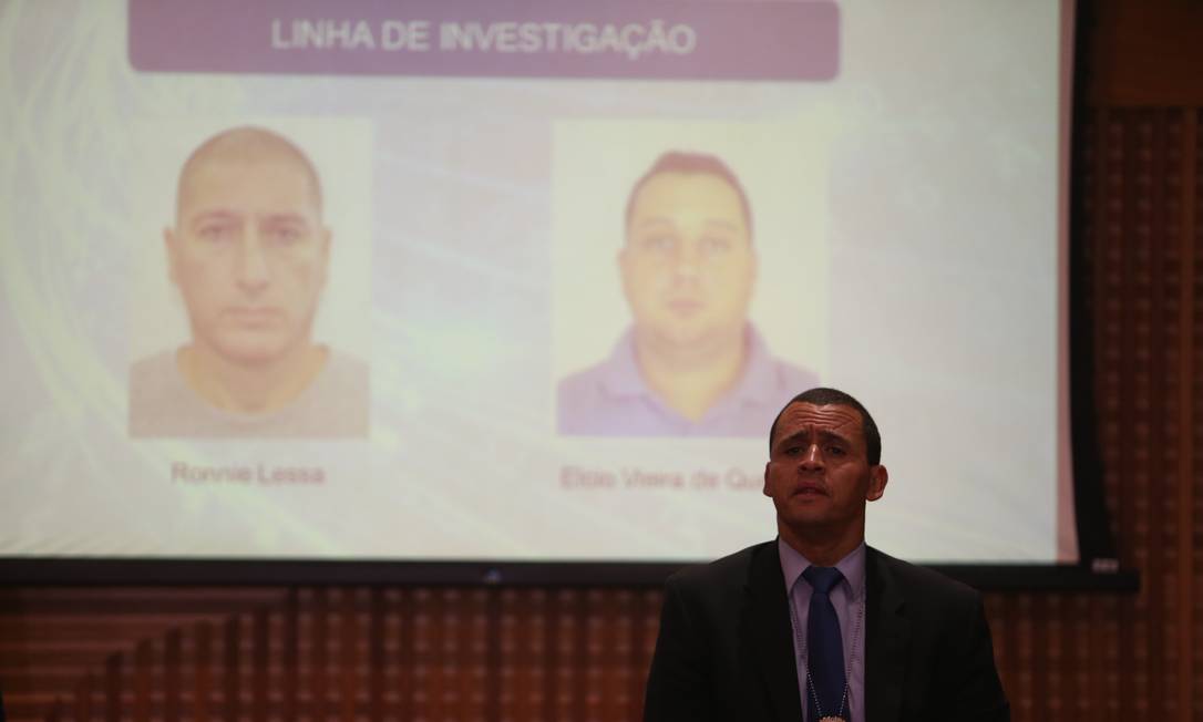 Delegado Giniton Lages comenta sobre a primeira fase da investigação da Operação Lume Foto: Pedro Teixeira / Agência O Globo